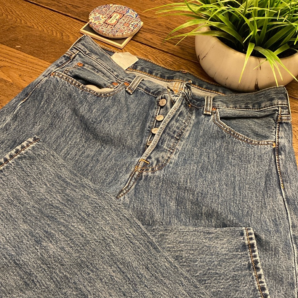 Levi Men’s 501 jeans , worn once like new 33x32